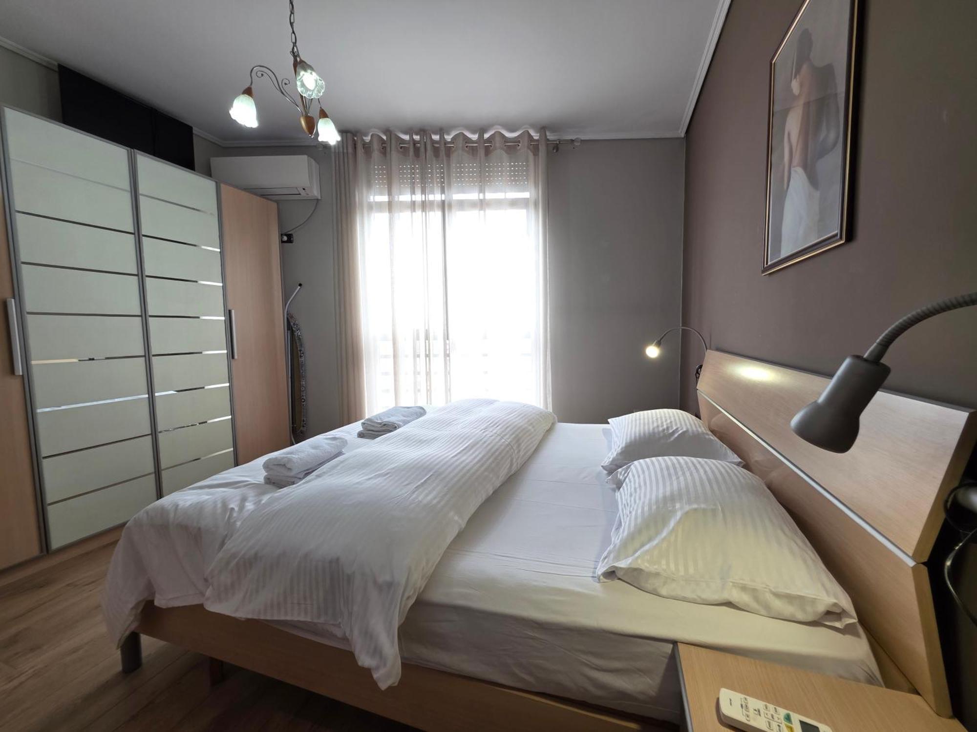Aura Skanderbeg Square Apartments Tiranë Eksteriør bilde